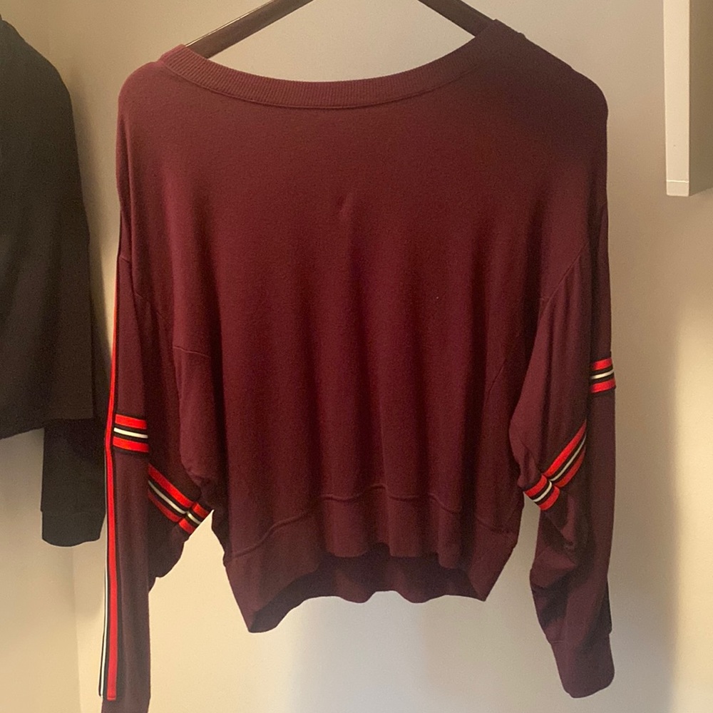 express maroon long sleeve tee | size extra small